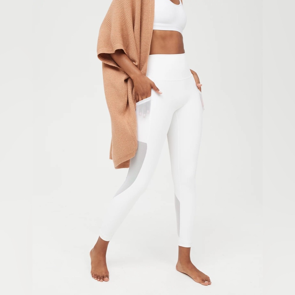 NWT OFFLINE By Aerie Goals High Waisted Pocket Legging